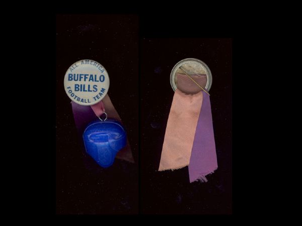 1946-49 Buffalo Bills AAFC 1 1/4 pinback button with celluloid helmet and ribbon