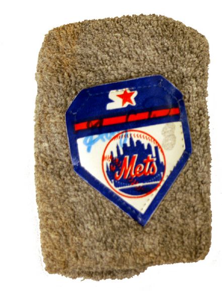 1987 circa New York Mets wristbands #8 Gary Carter (MEARS LOA)
