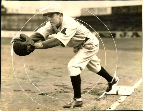 1932 Johnny Reder Boston Red Sox "The Sporting News Collection Archives" Original 8" x 10" Photo (Sporting News Collection Hologram/MEARS Photo LOA)