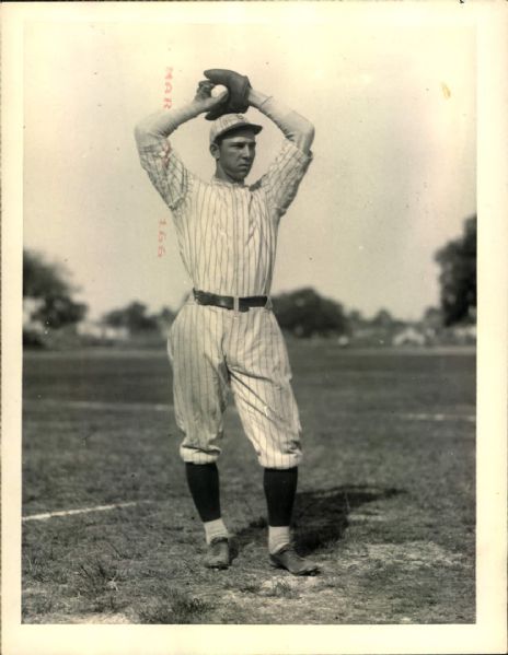 1927 Guy "Gunner" Cantrell Brooklyn Robins "The Sporting News Collection Archives" Original 6.5" x 8.5" Photo (Sporting News Collection Hologram/MEARS Photo LOA)