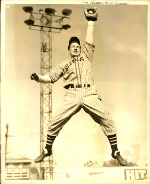 1938 Ken Keltner Cleveland Indians "The Sporting News Collection Archives" Original 8" x 10" Photo (Sporting News Collection Hologram/MEARS Photo LOA)