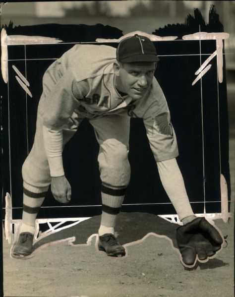1932-33 circa Fritz Knothe Boston Braves "The Sporting News Collection Archives" Original 7.5" x 9.5" Photo (Sporting News Collection Hologram/MEARS Photo LOA)