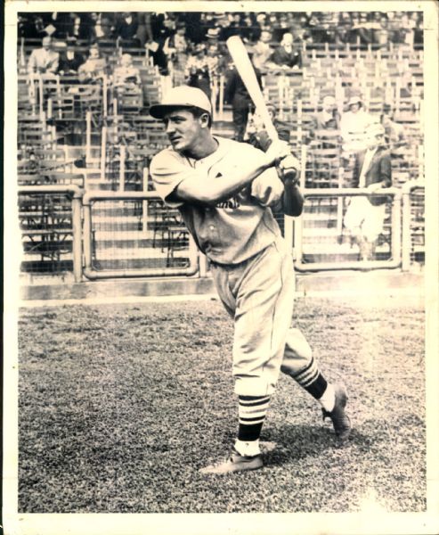 1932-40 circa Joe "Ducky" Medwick St. Louis Cardinals "The Sporting News Collection Archives" Original 8" x 10" Photo (Sporting News Collection Hologram/MEARS Photo LOA)