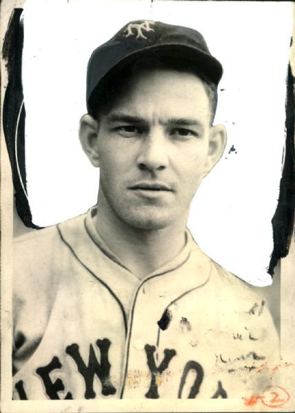 1934 Mel Ott New York Giants "The Sporting News Collection Archives" Original 5" x 7" Photo (Sporting News Collection Hologram/MEARS Photo LOA)