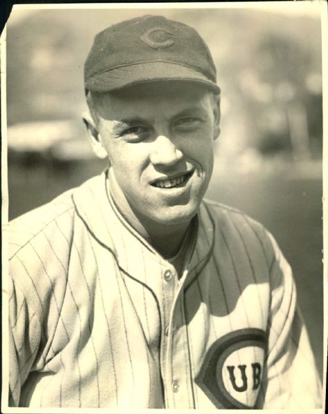 1930s circa Richard Montague Chicago Cubs "The Sporting News Collection Archives" Original 7.5" x 10" Photo (Sporting News Collection Hologram/MEARS Photo LOA)