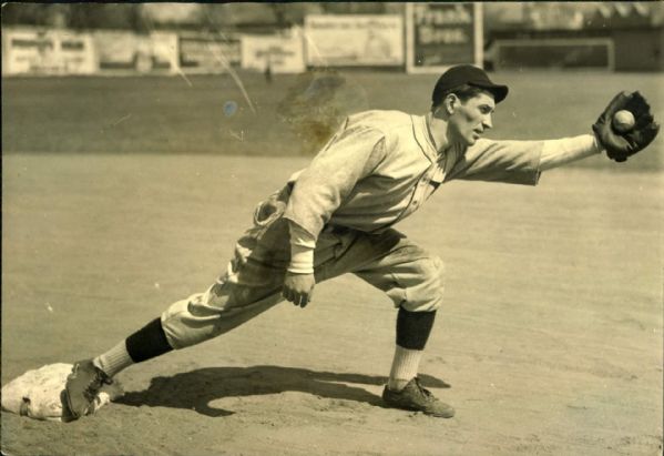 1927-31 circa Marty McManus Detroit Tigers "The Sporting News Collection Archives" Original 6.5" x 9.5" Photo (Sporting News Collection Hologram/MEARS Photo LOA)