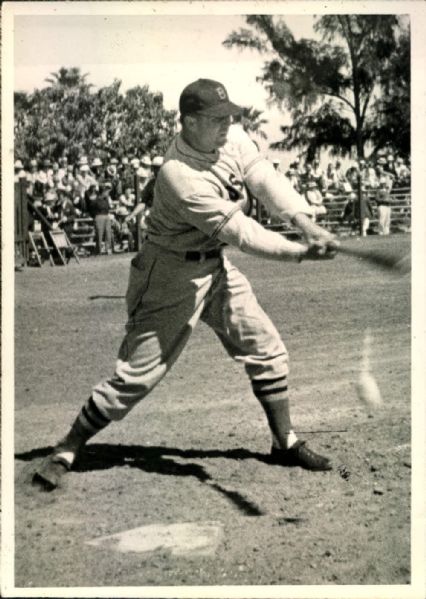 1938 Jimmie Foxx Boston Red Sox "The Sporting News Collection Archives" Original Photos (Sporting News Collection Hologram/MEARS Photo LOA) - Lot of 2