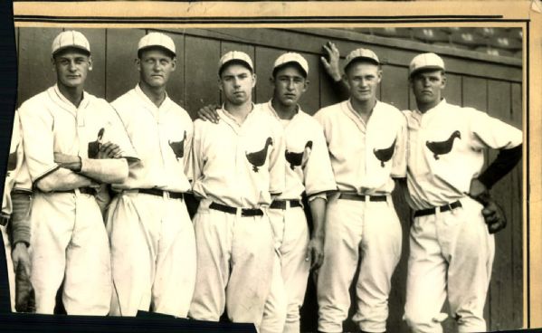 1929 Portland Beavers/Ducks PCL "The Sporting News Collection Archives" Original 5" x 8" Photo (Sporting News Collection Hologram/MEARS Photo LOA)