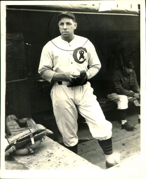 1937 Leroy Parmelee Chicago Cubs "The Sporting News Collection Archives" Original 8" x 10" Photo (Sporting News Collection Hologram/MEARS Photo LOA)