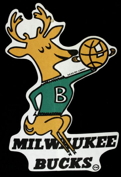 1980s Milwaukee Bucks Bango Pennant - 17"