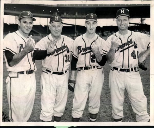1957 Milwaukee Braves World Series "Chicago Sun-Times" Original 8" x 10" Photo (Sun Times Hologram/MEARS Type 1 Photo LOA)