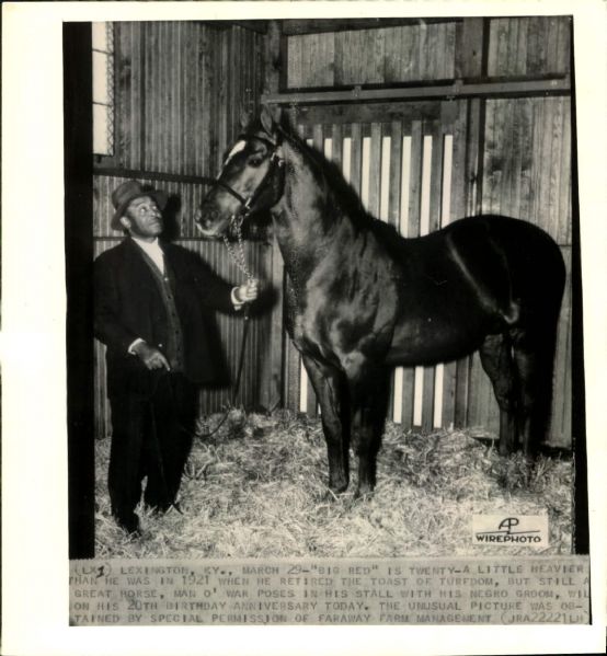 1939 Big Red Thoroughbred "The Sporting News Collection Archives" 8" x 8.75" Reprint (Sporting News Collection Hologram/MEARS Photo LOA)