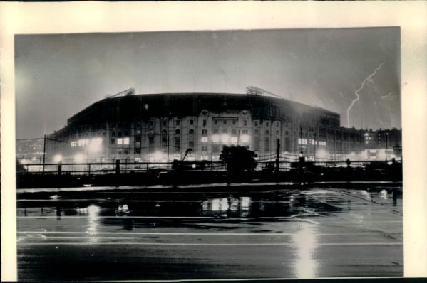 1948-72 Yankee Stadium “Seattle Times” Original News Photo (“Seattle Times” Hologram/MEARS LOA)