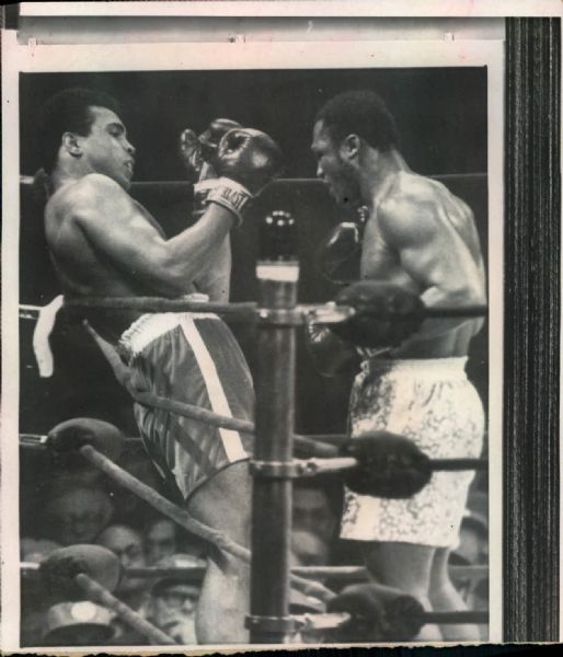 1970 Muhammad Ali vs. Joe Frazier “St. Petersburg Times” Original News Photo (“St. Petersburg” Hologram/MEARS LOA) - Lot of 8