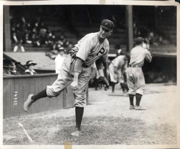 1915-17 Grover Cleveland Alexander Philadelphia Phillies Original 8" x 10" Photo