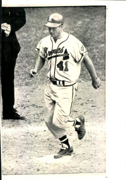 1960 Eddie Mathews Milwaukee Braves "TSN Collection Archives" Original 7" x 10" Photo (Sporting News Collection Hologram/MEARS LOA)