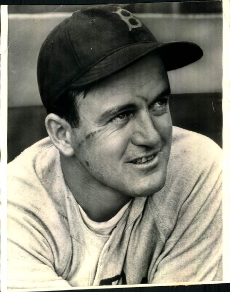 1938 Joe Cronin Boston Red Sox "Boston Herald Archives" Original 8" x 10" Photo (Boston Herald Hologram/MEARS LOA)