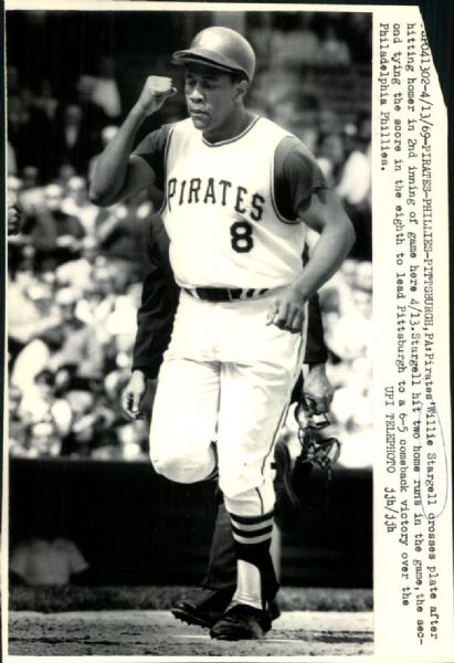 1969 Willie Stargell Pittsburgh Pirates "TSN Collection Archives" Original 6.5" x 10" Photo (Sporting News Collection Hologram/MEARS LOA)