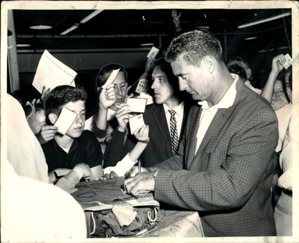1961 Ted Williams Signing at Sears & Roebuck "Boston Herald Collection Archives" Original 8" x 10" Photo (BH Hologram/MEARS LOA)