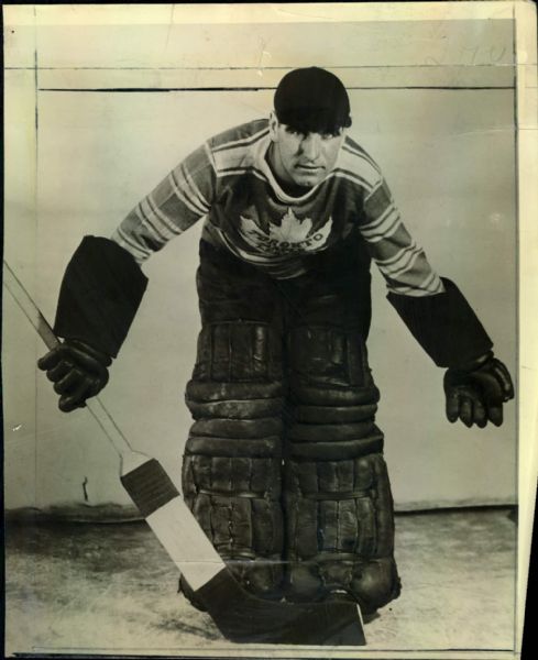 1932 Lorne Chabot Toronto Maple Leafs Original 7.5" x 9" Photo (MEARS LOA)