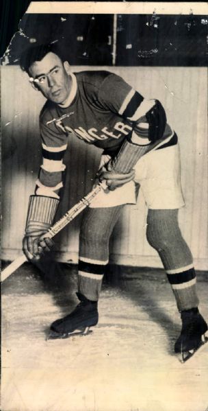 1932 Bill Cook New York Rangers Original 4" x 8" Photo - MEARS LOA 
