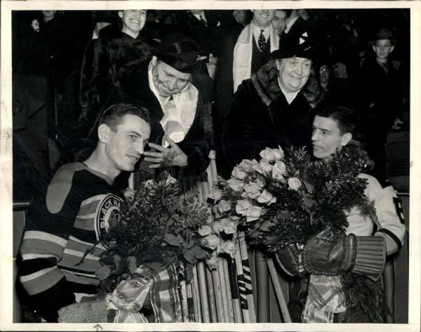 1939 Mike Karakas Frank Brimsek Chicago Black Hawks Boston Bruins Original 7" x 9" Photo (MEARS LOA) 
