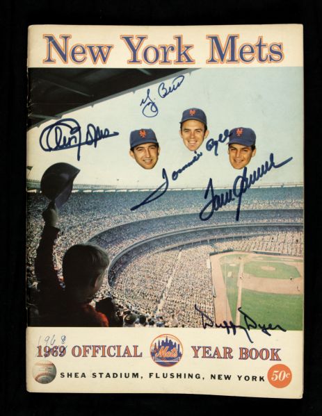 1969 New York Mets Official Yearbook w/ 5 Signatures Including Yogi Berra, Tom Seaver and More (JSA)
