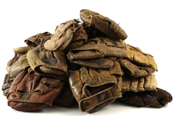 1930s-70s Store Model Player Endorsed Fielders Gloves w/ Mantle, Williams, Clemente, Koufax & More - Lot of 60