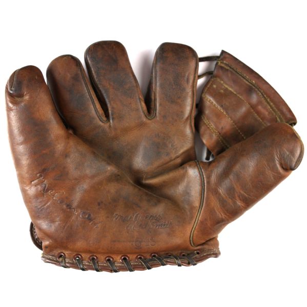 1930s Mel Ott New York Giants Left Handed MacGregor Goldsmith G18 Store Model Player Endorsed Glove