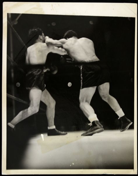 1938 Joe Louis vs. Max Schmeling Original 7" x 9" Photo