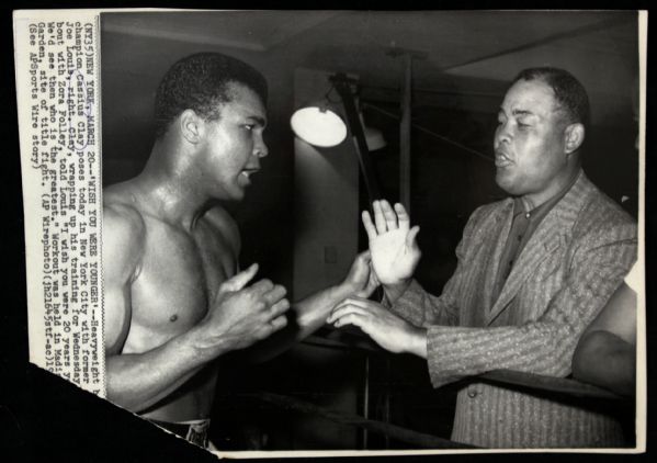 1967 Muhammad Ali Joe Louis Heavyweight Champions Original 7" x 10" Photo 