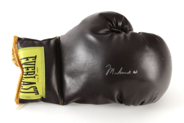 1970s Muhammad Ali Signed Everlast Boxing Glove (JSA)