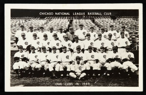 1945 Chicago Cubs 3.5" x 5.5" Team Picture Postcard