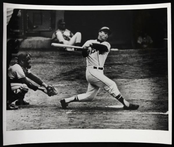 1960s Eddie Mathews Milwaukee Braves Original 8" x 10" Photo