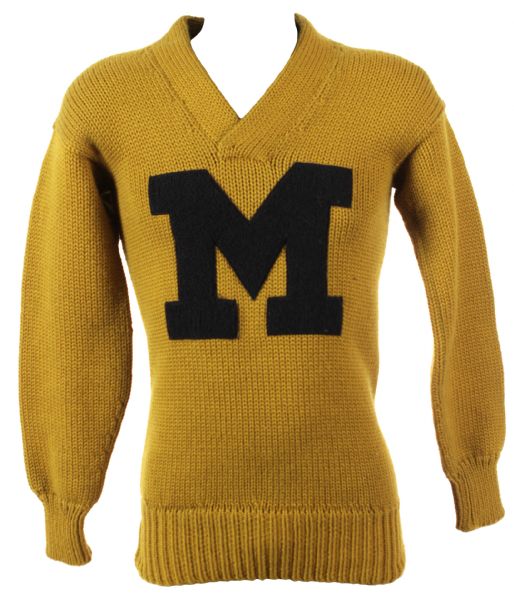 1920s Marquette Golden Avalanche Football Jersey & Sweater 