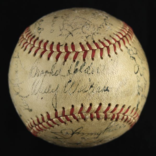 1946 Oakland Oaks PCL Team Signed Baseball w/ 30 Signatures Including Casey Stengel, Pete Fox & More (JSA)