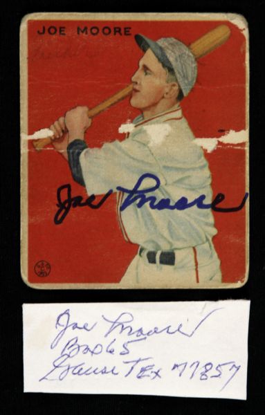 1933 Joe Moore New York Giants Signed Goudey Trading Card (JSA)