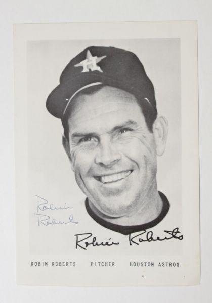 1965-66 Robin Roberts Houston Astros Signed 5" x 7" Team Issued Photo