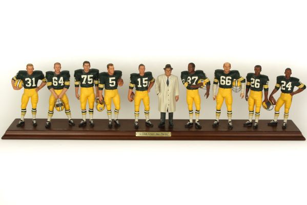 1966 Super Bowl Champion Green Bay Packers 28" x 4" x 7" Figural Display  