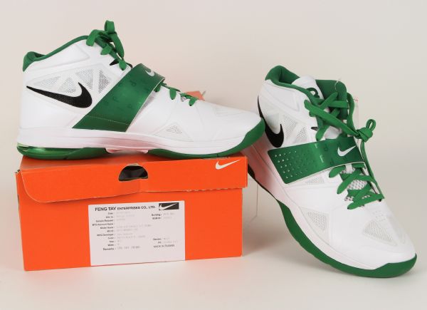 2012 Paul Pierce Boston Celtics Nike Air Legacy III One Off Promo Shoes (MEARS LOA)