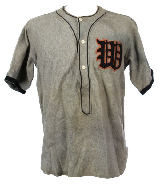 1930s circa "W" Flannel Baseball Jersey 