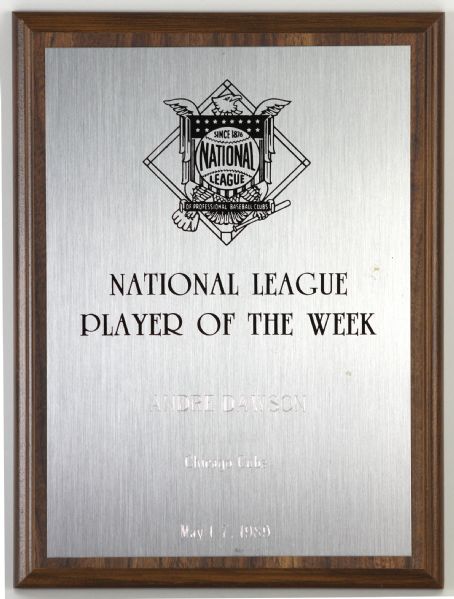 1989 (May 1-7) Andre Dawson Chicago Cubs National League Player of the Week Award Plaque (MEARS LOA) Division Champions Season