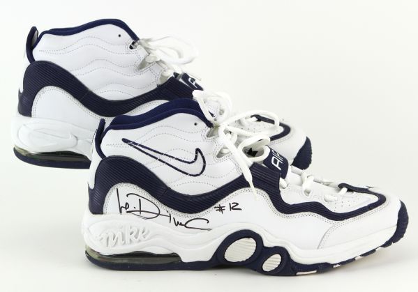 1998 circa Vlade Divac Charlotte Hornets Signed Game Worn Nike Sneakers (MEARS LOA/JSA)