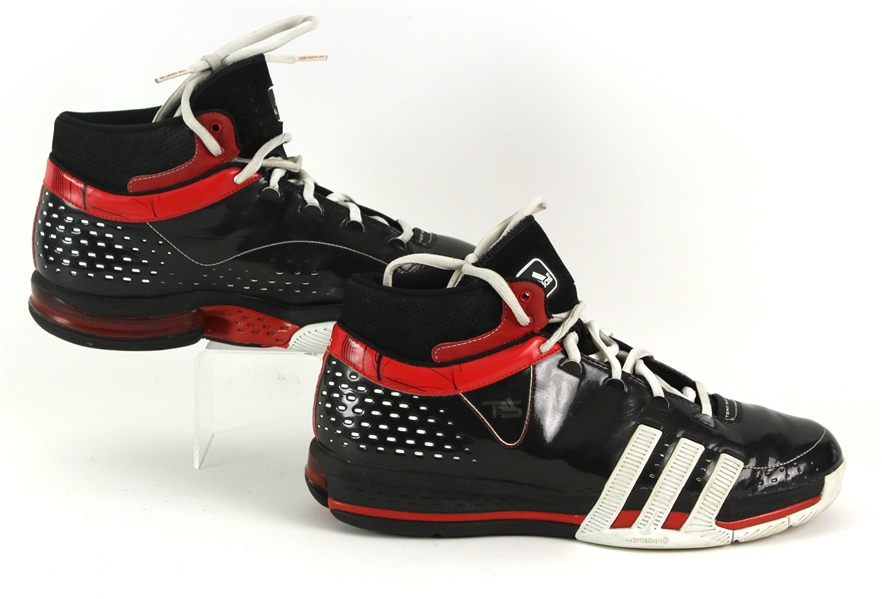 2008-09 Derrick Rose Chicago Bulls Game Worn Adidas Sneakers (MEARS LOA) Rookie Season