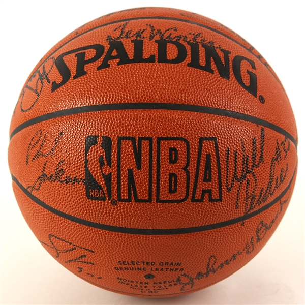 1991-92 Chicago Bulls 1st Repeat World Championship Team Signed Official Basketball (signed by 16) JSA