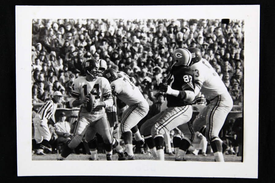 1961-64 Willie Davis YA Tittle Packers/Giants Original 3.5" x 5" Photo