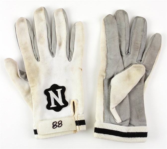 Michael Irvin Game Used Neumann Gloves #88 Celebz Direct LOA