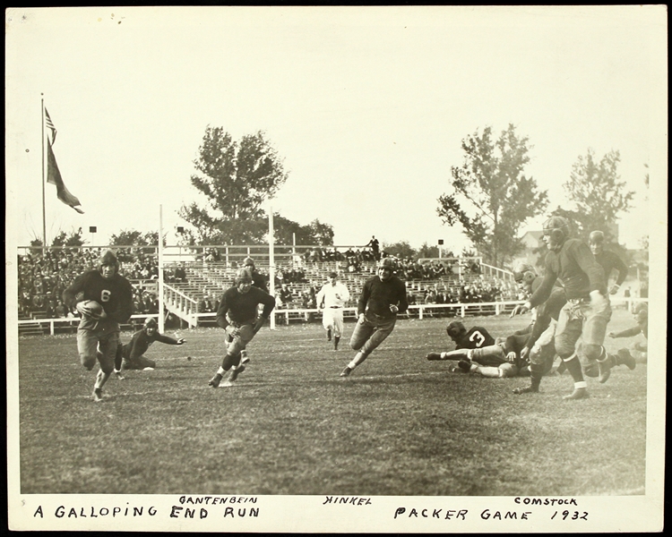 1932 "Galloping End Run" Green Bay Packers 8x10 Original Photo W/ Gantenbein, Hinkle, and Comstock