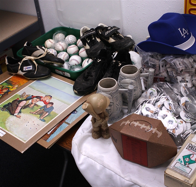 1930s – 2000s Baseball and Football Memorabilia (Lot of 750+)