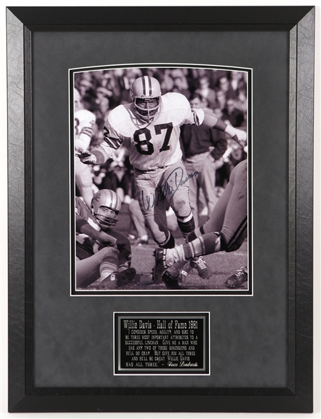 1980s Willie Davis Green Bay Packers Signed 19" x 25" Framed Photo and Plaque (JSA)